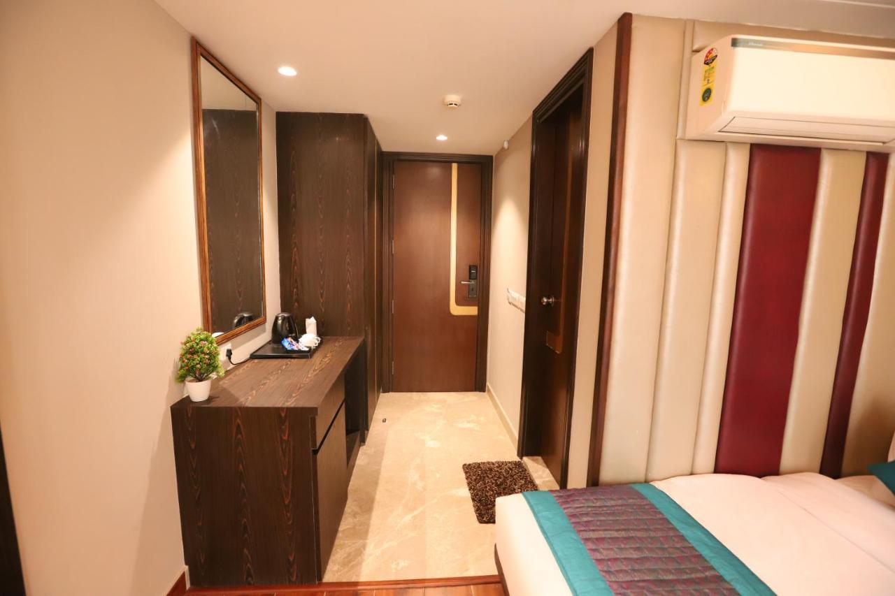 Hotel The Magic Tree - Paharganj New Delhi Eksteriør billede